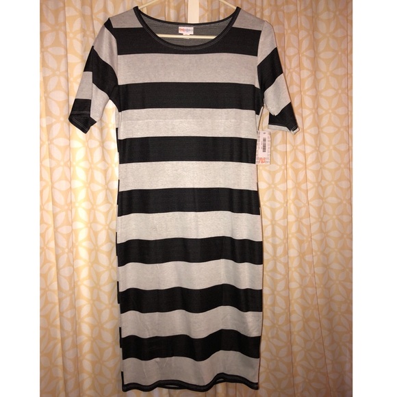 Xtra Small Lularoe Julia - Picture 2 of 4